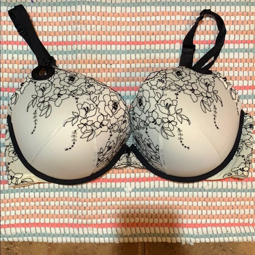 Torrid Bra 40DDD